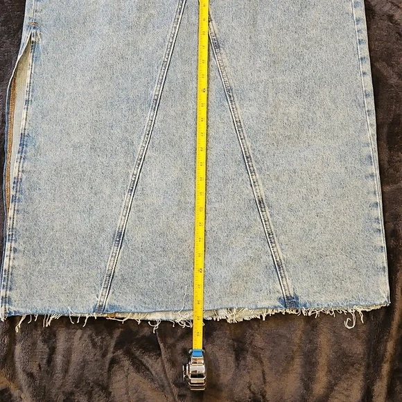 COPY - Levi's Denim Maxi Skirt - Picture 5 of 8